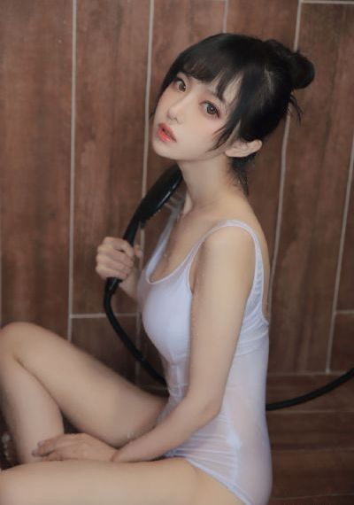 催眠迷j白嫩玩弄灌醉的校花_720免费高清观看